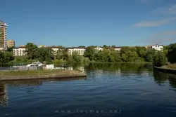 Место впадения реки Химки в канал имени Москвы