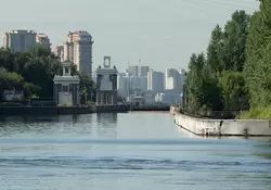 Шлюз № 7 канала им. Москвы