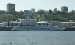 Теплоход «Михаил Фрунзе» в Нижнем Новгороде