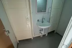 Туалеты для пассажиров кают без удобств на теплоходе «Юрий Никулин»