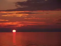 Фото заката на Онежском озере