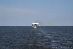 Теплоход «Н. Бауман» на Белом озере