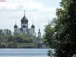 Собор Иверской иконы Божией Матери Николо-Перервинского монастыря в Москве