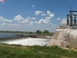 Кузьминский гидроузел на Оке