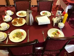 Сервировка в ресторане на ужине, теплоход «Юрий Никулин»