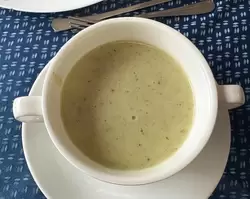 Крем-суп из брокколи в ресторане теплохода «Волга Стар»